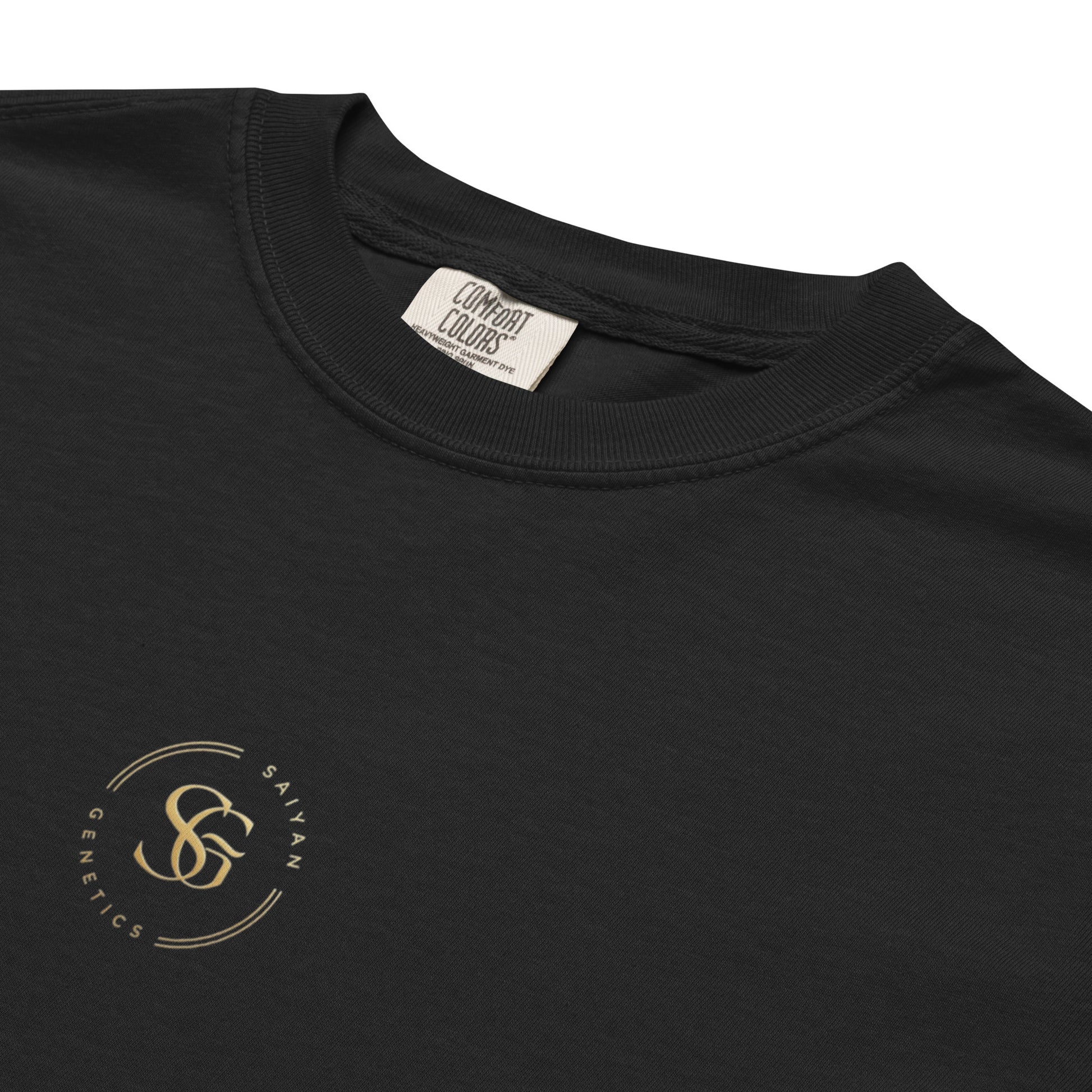 Premium T-Shirt Schwarz Heavyweight - Nahaufnahme Details - Saiyan Genetics