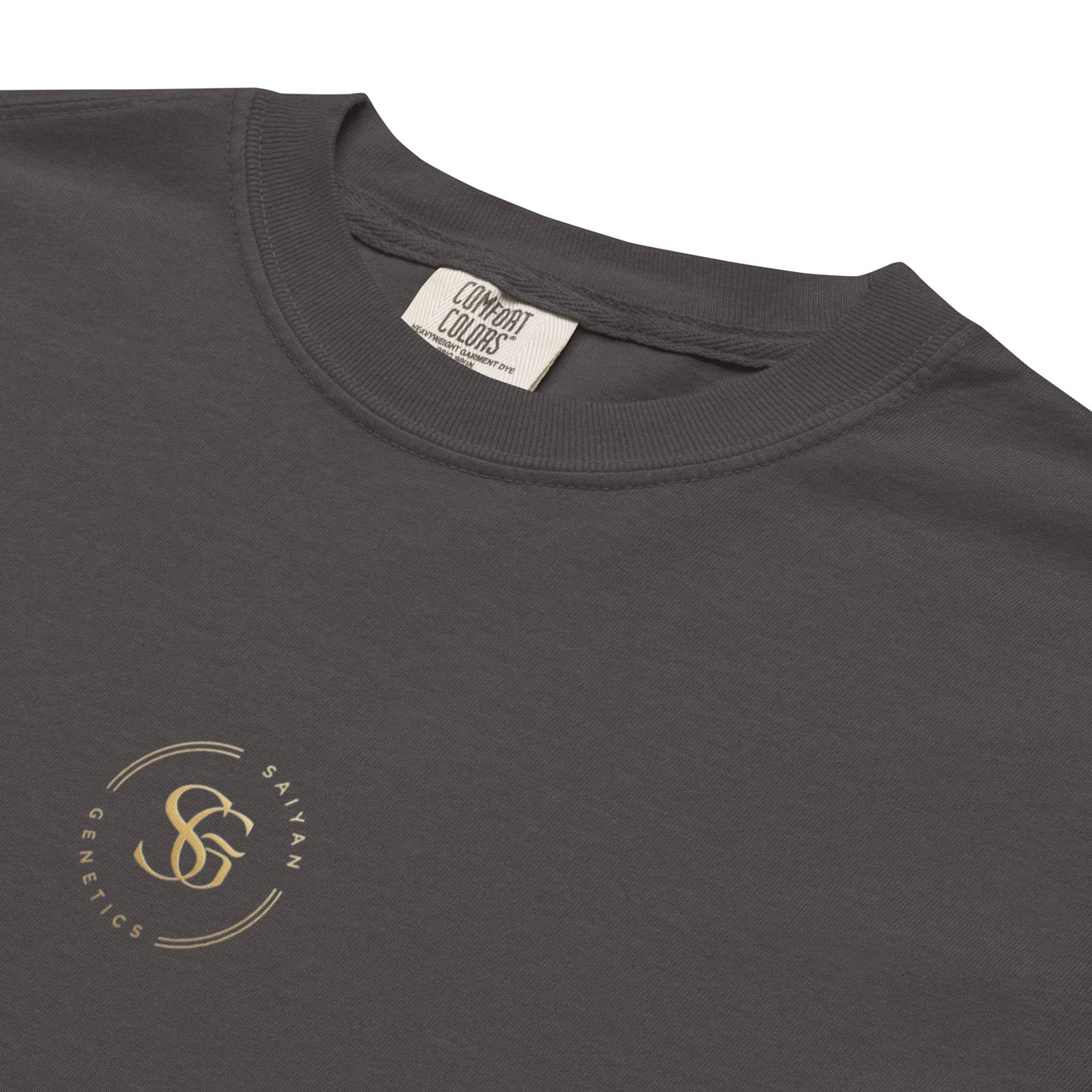 Premium T-Shirt Graphite Heavyweight - Detail-Nahaufnahme - Saiyan Genetics